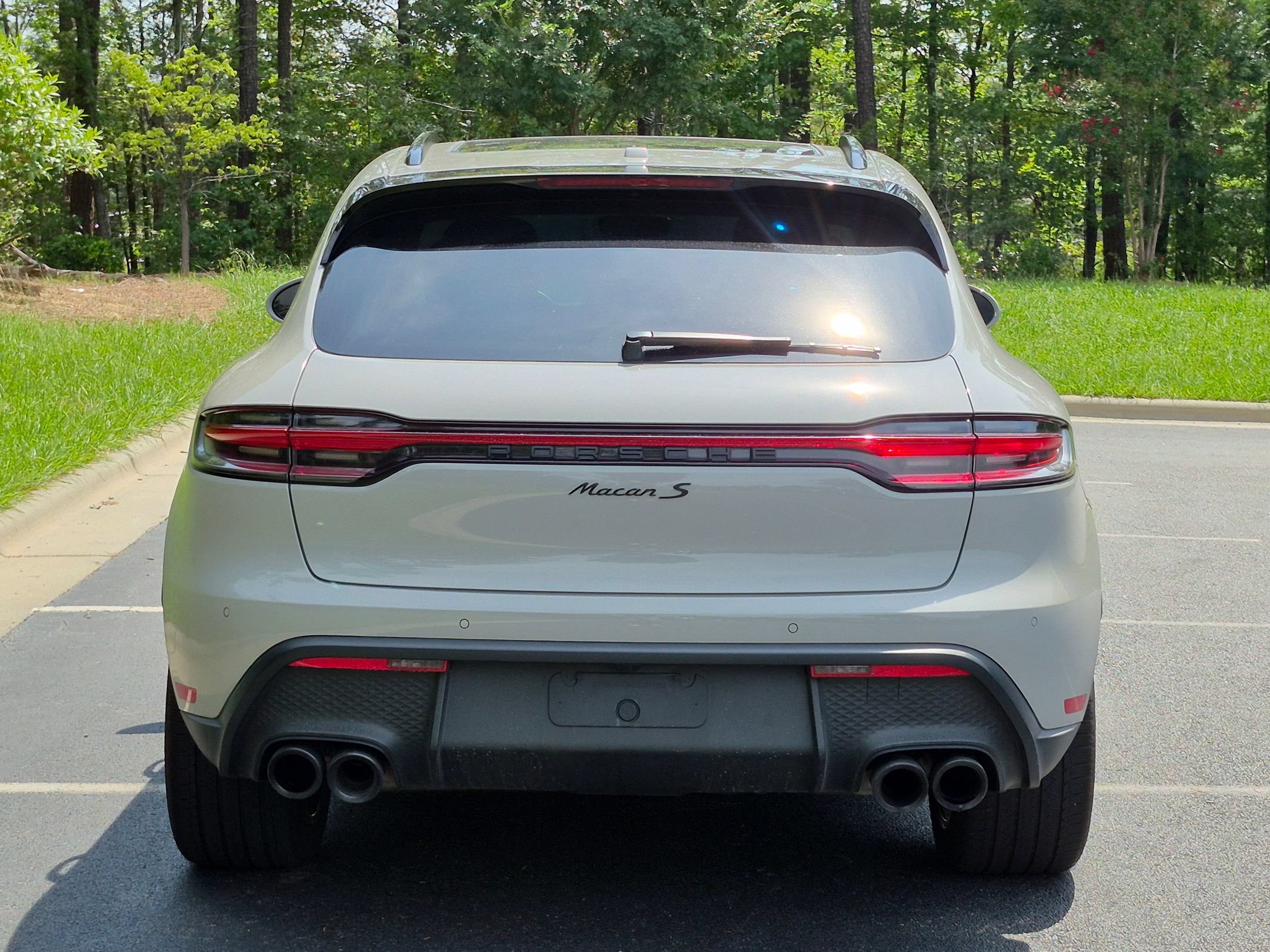 Certified 2024 Porsche Macan S AWD/4WD image 21