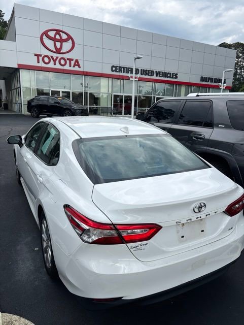 Used 2019 Toyota Camry LE FWD image 4