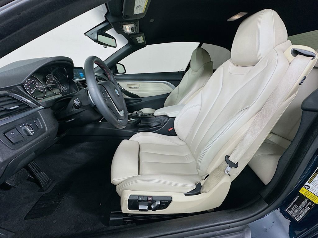 Used 2017 BMW 430i Convertible image 21