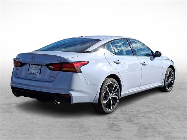 New 2025 Nissan Altima 2.5 SR image 4