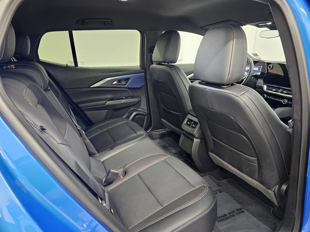 Used 2024 Chevrolet Equinox EV LT FWD image 23