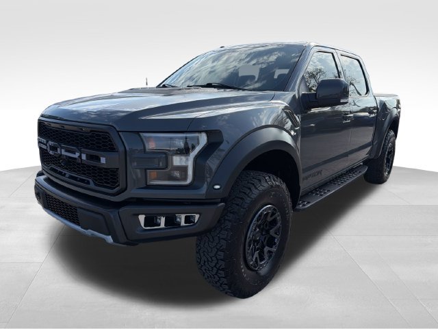 Used 2018 Ford F150 Raptor w/ Equipment Group 802A Luxury AWD/4WD image 3
