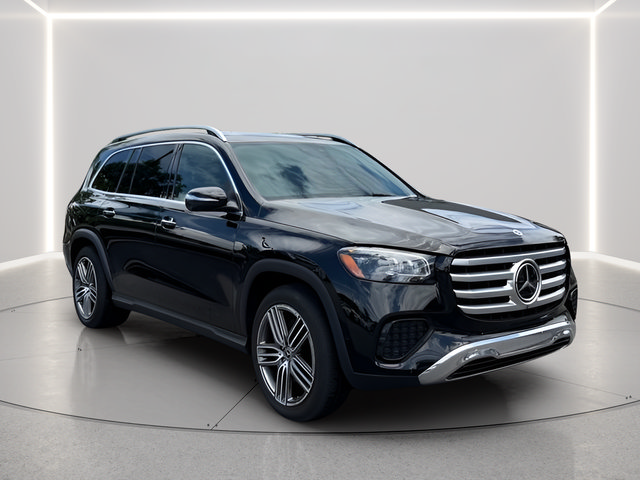 Used 2024 Mercedes-Benz GLS 450 4MATIC image 7