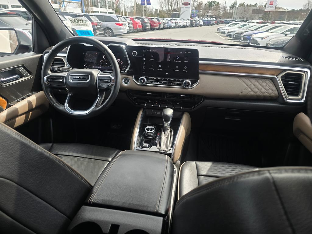 Used 2023 GMC Canyon Denali image 15