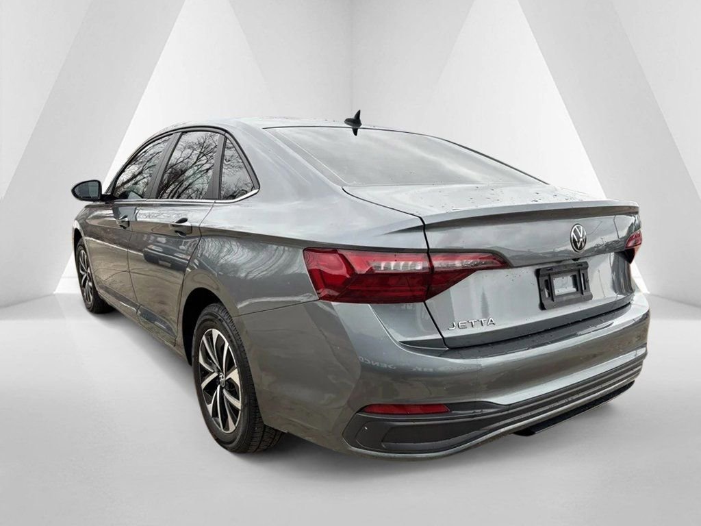 Used 2022 Volkswagen Jetta S image 5