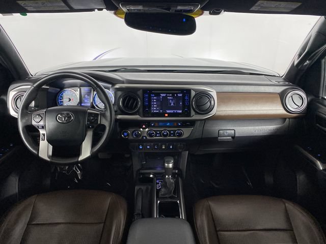 Used 2017 Toyota Tacoma Limited w/ Tow Package AWD/4WD image 12
