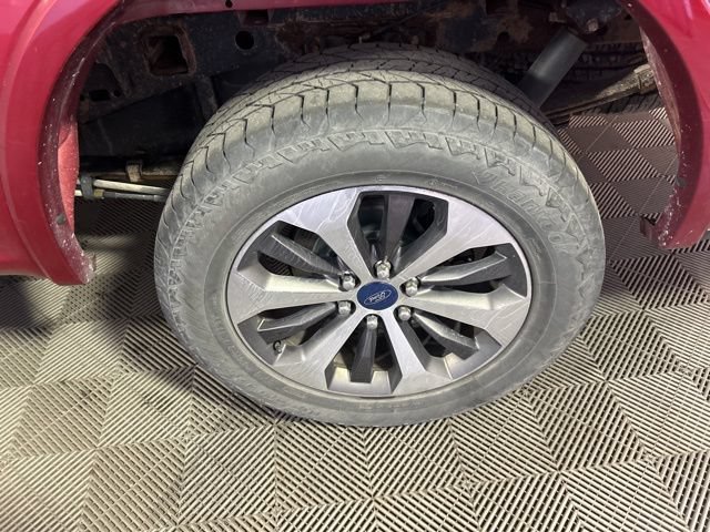 Used 2016 Ford F150 Lariat w/ Equipment Group 502A Luxury AWD/4WD image 40
