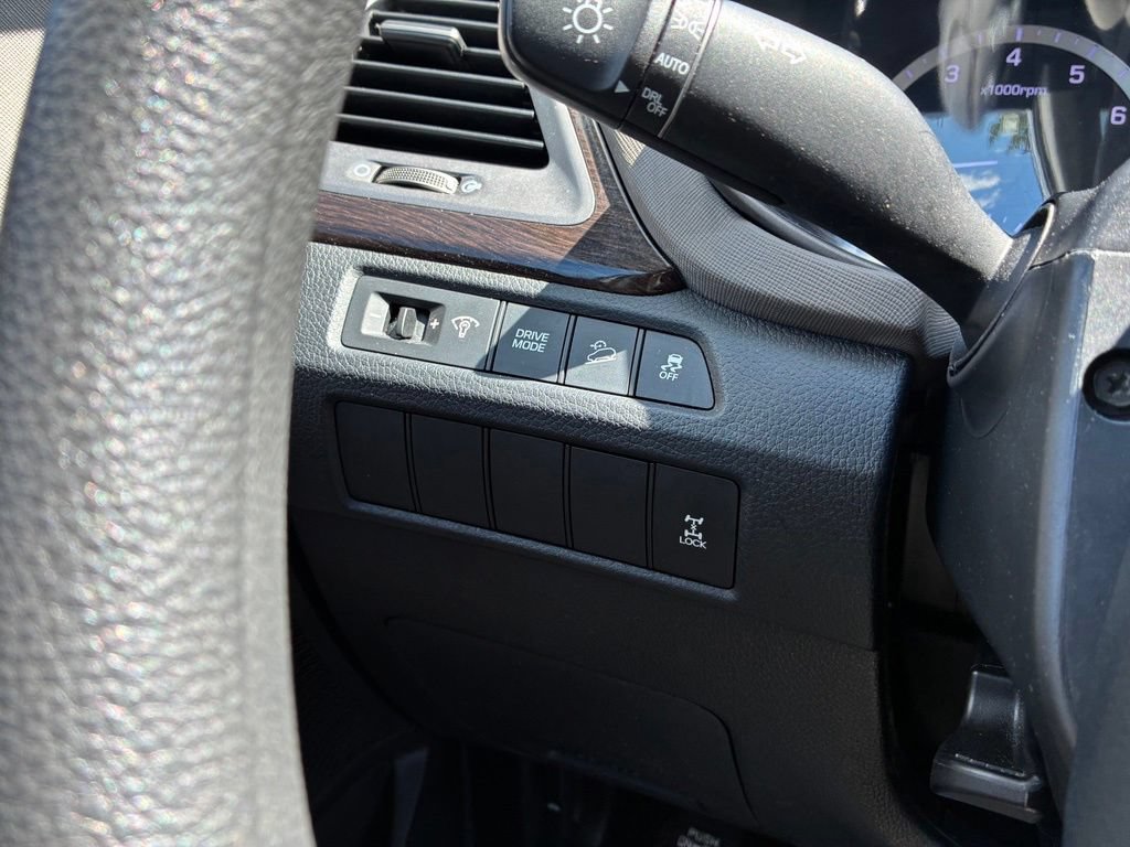 Used 2017 Hyundai Santa Fe Sport AWD/4WD image 38