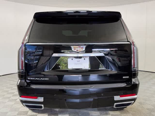 Used 2026 Cadillac Escalade Luxury AWD/4WD image 6