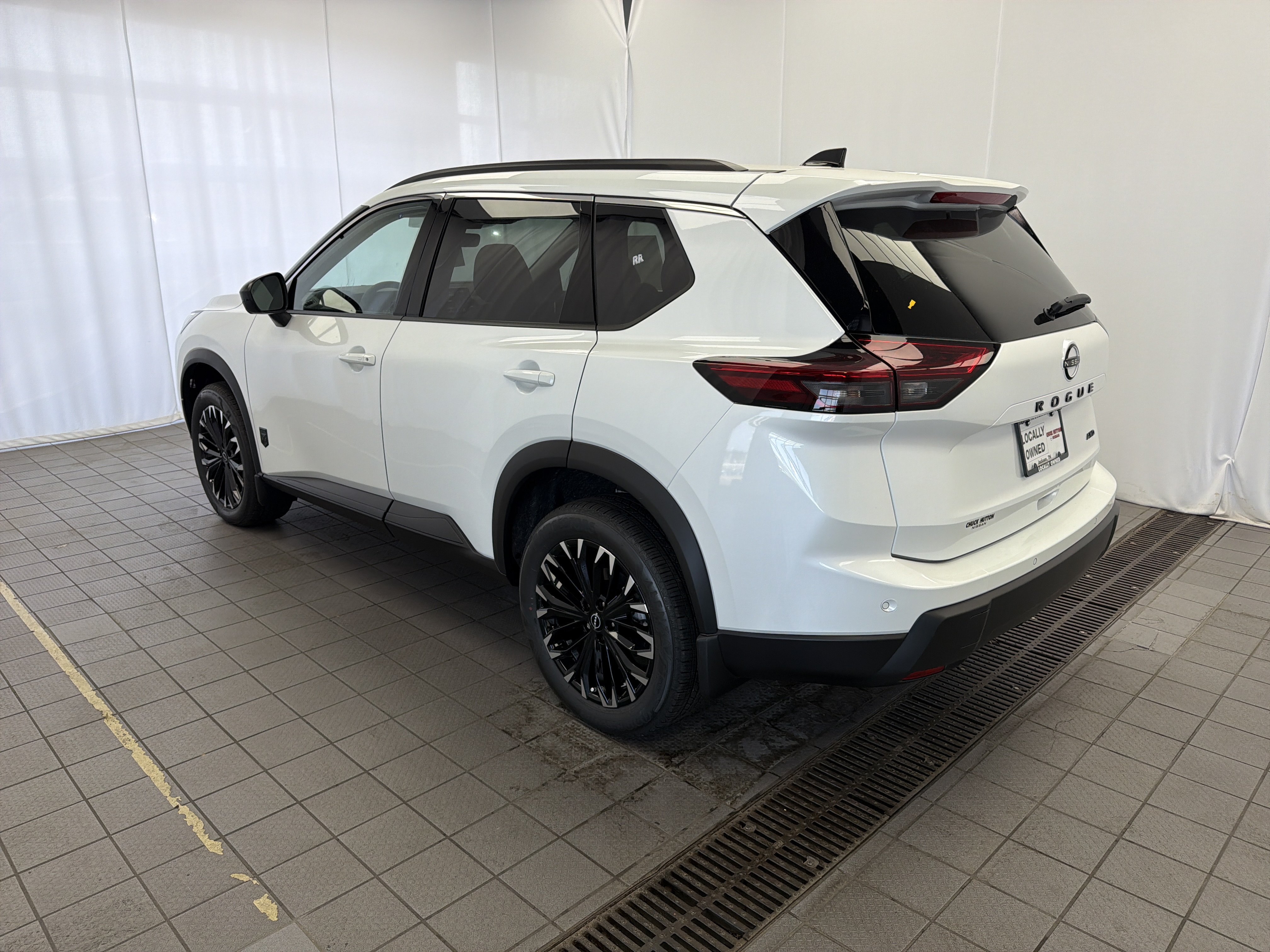 New 2026 Nissan Rogue SV AWD/4WD image 6
