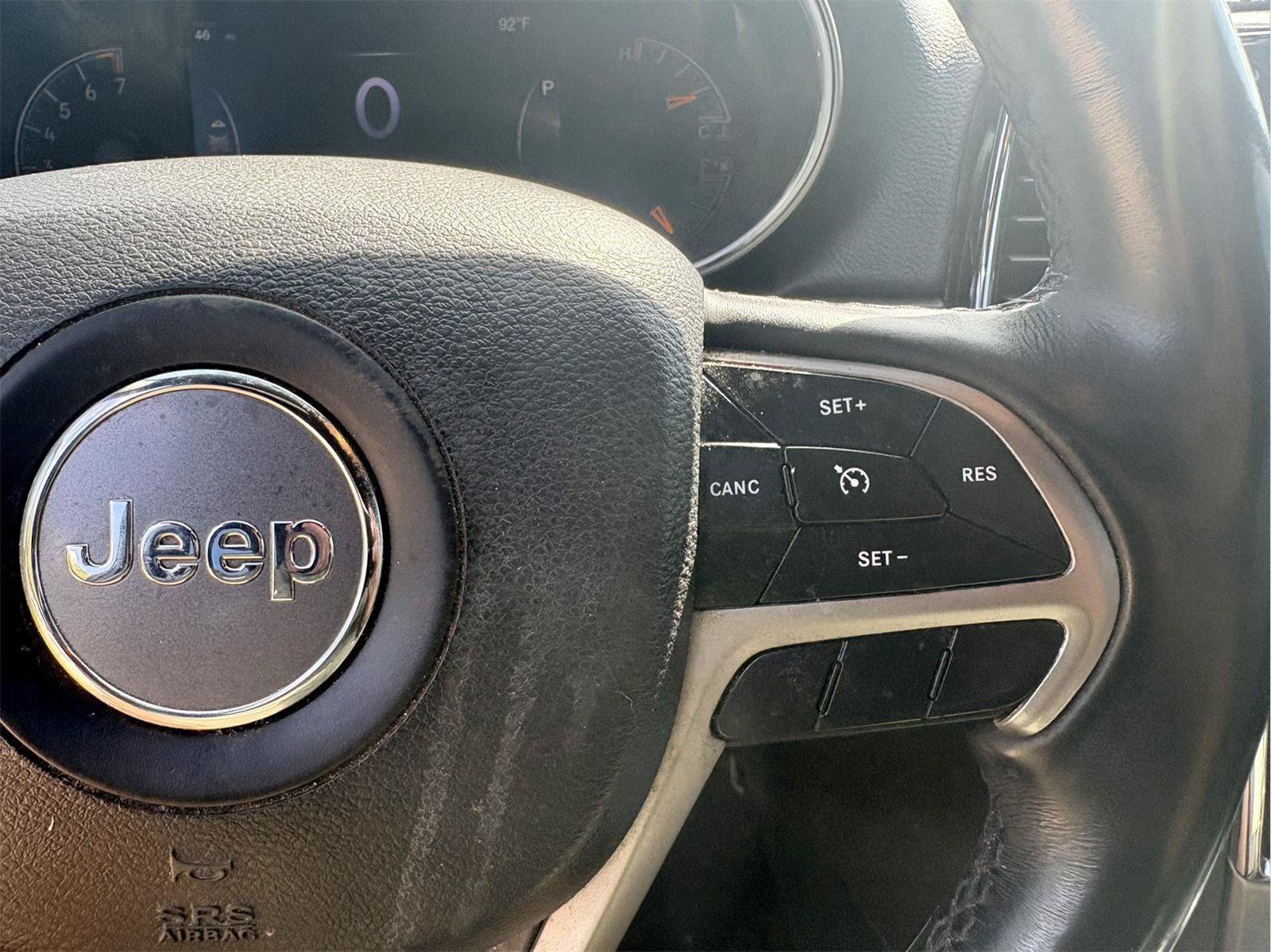 Used 2019 Jeep Grand Cherokee Altitude RWD image 17