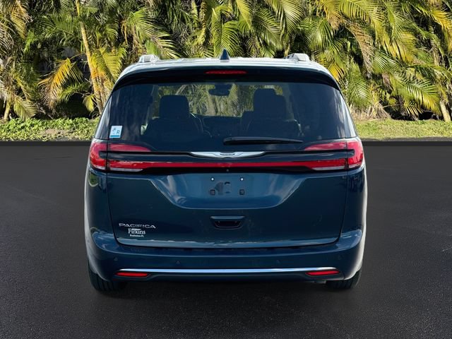 Used 2021 Chrysler Pacifica Touring-L w/ Premium & Safety Sphere Group FWD image 7
