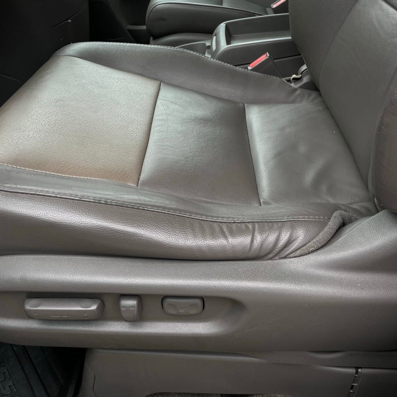 Used 2014 Honda Odyssey EX-L image 22