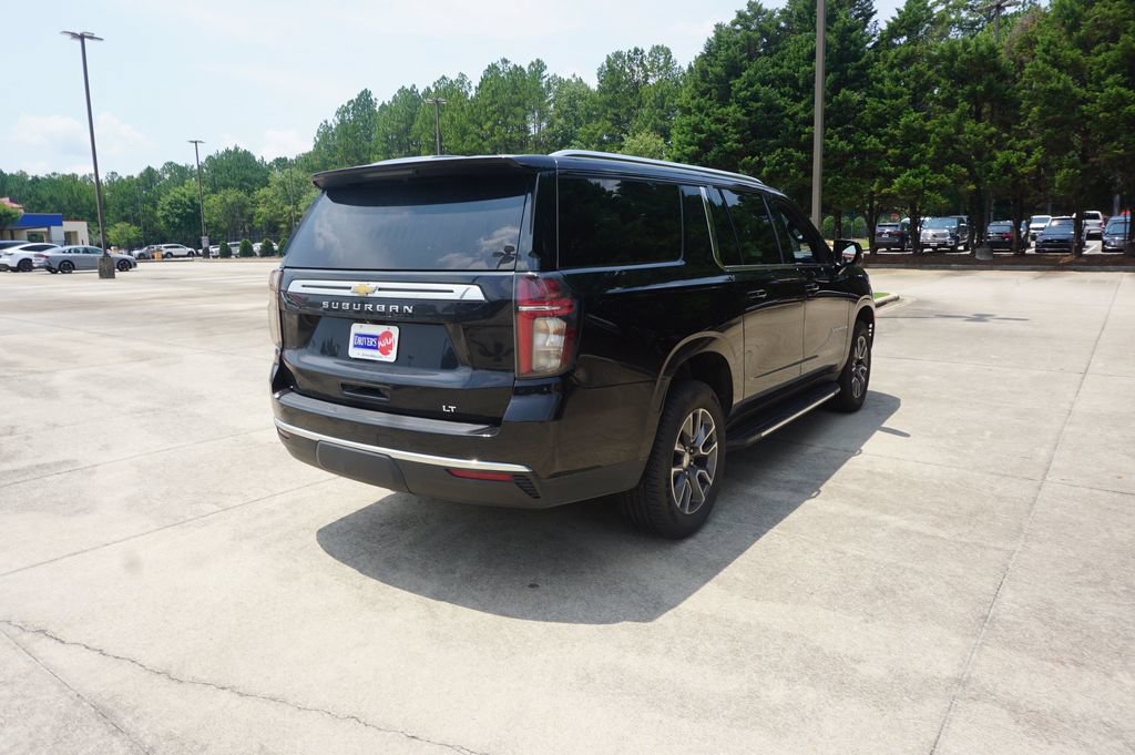 Used 2022 Chevrolet Suburban LT w/ Luxury Package RWD image 23