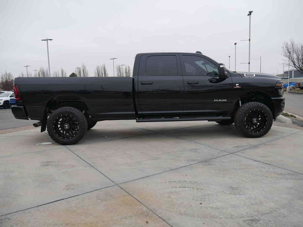 Used 2025 RAM 3500 Big Horn image 28