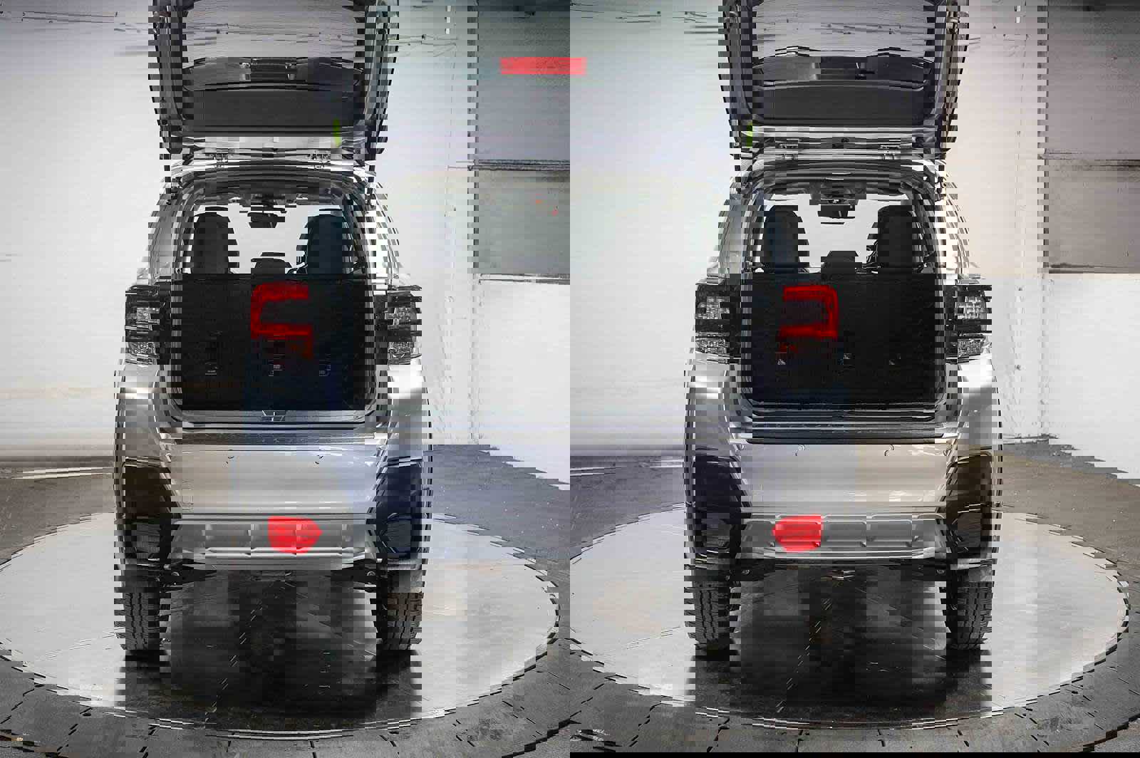 Used 2020 Subaru Crosstrek 2.0i Limited w/ Moonroof Package w/Navigation image 30