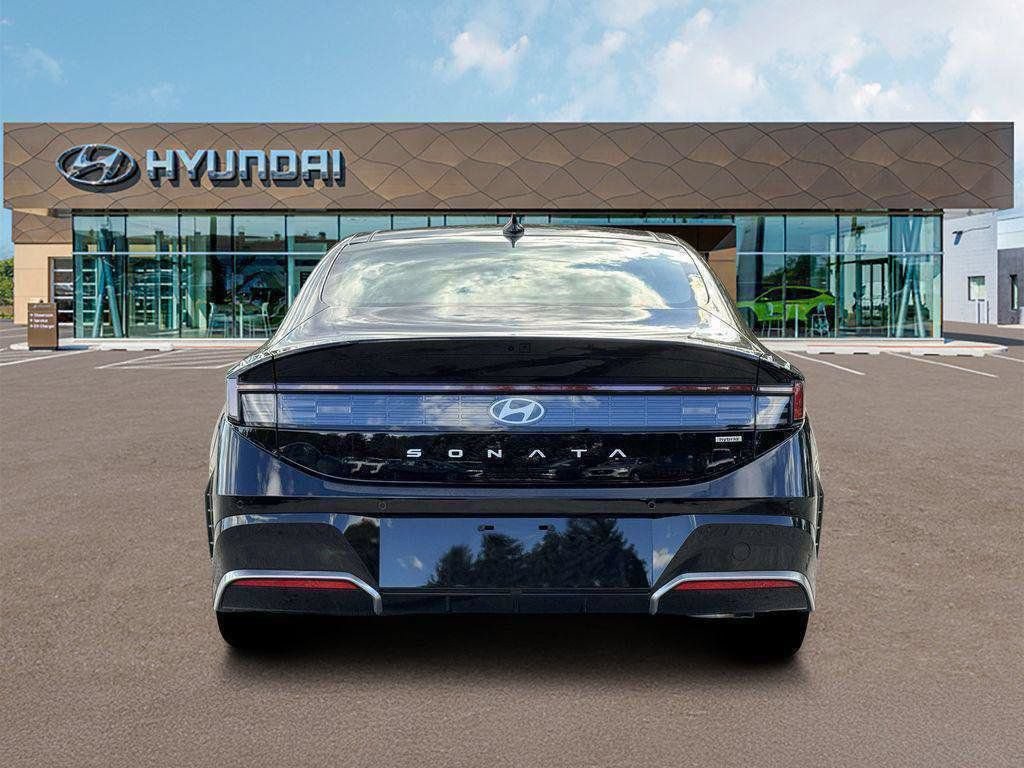 New 2026 Hyundai Sonata Limited FWD image 6