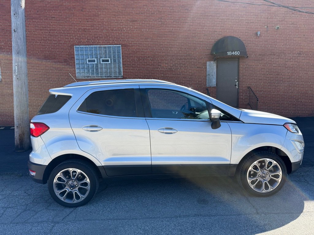 Used 2020 Ford EcoSport Titanium image 2