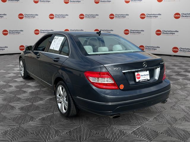Used 2010 Mercedes-Benz C 300 4MATIC Sedan image 3