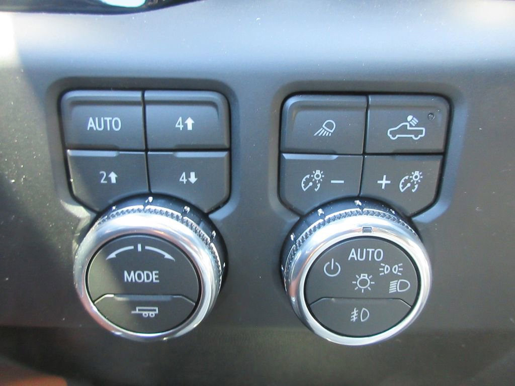 New 2026 GMC Sierra 2500 Denali Ultimate image 17