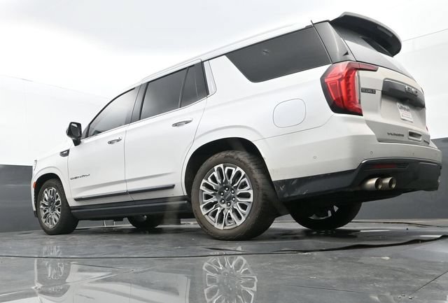 Used 2023 GMC Yukon Denali Ultimate AWD/4WD image 10
