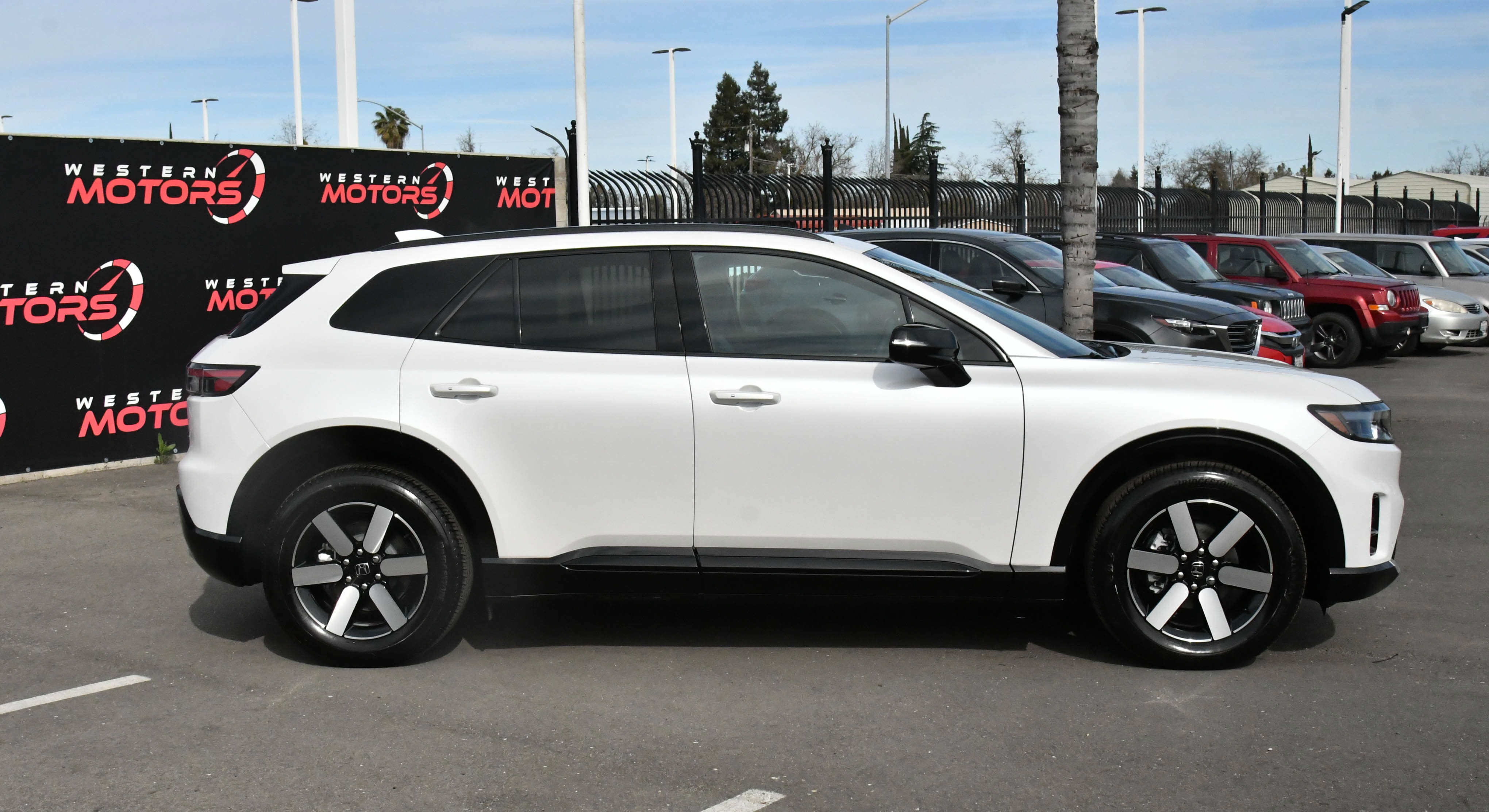 Used 2024 Honda Prologue Touring image 9