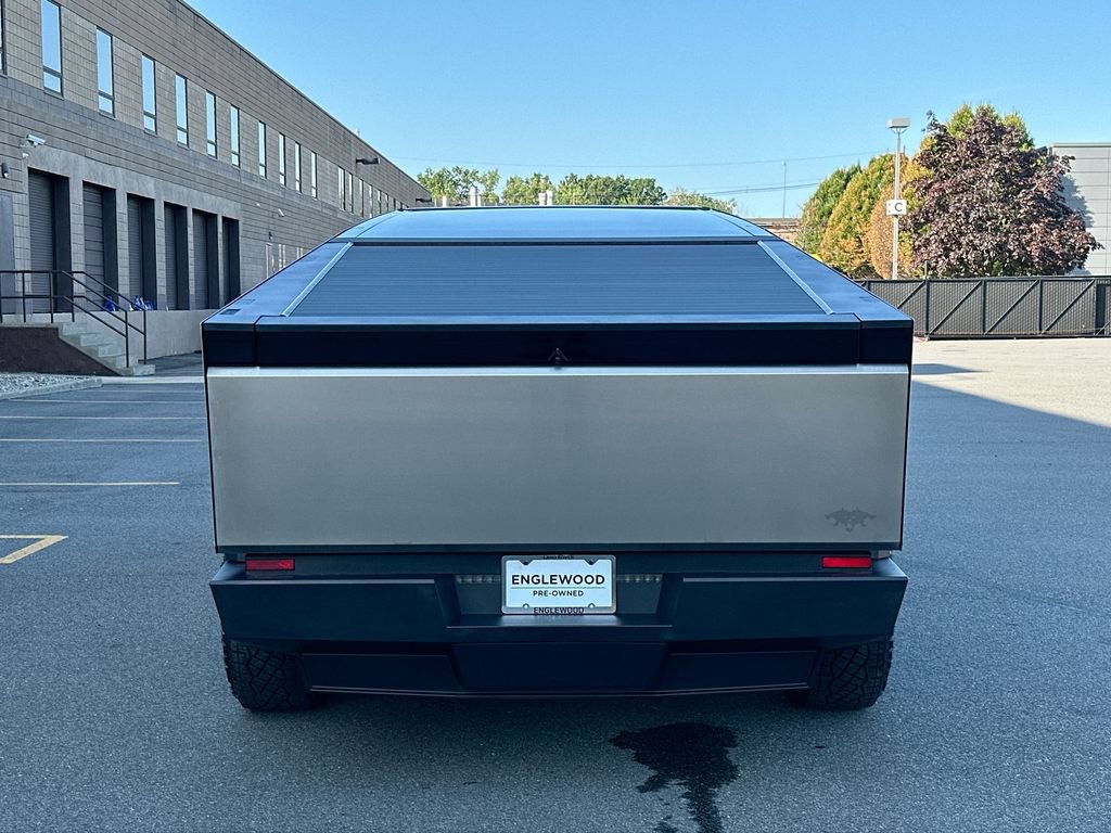 Used 2024 Tesla Cybertruck Cyberbeast AWD/4WD image 4
