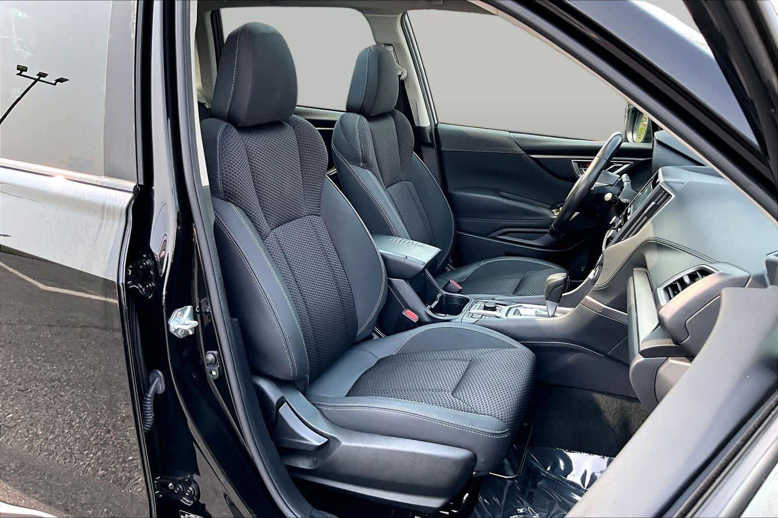 Used 2023 Subaru Forester Premium AWD/4WD image 9
