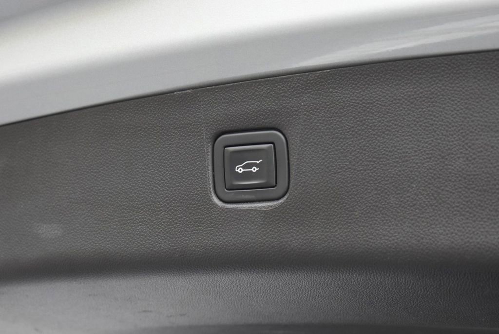 Used 2022 Chevrolet Blazer LT AWD/4WD image 30