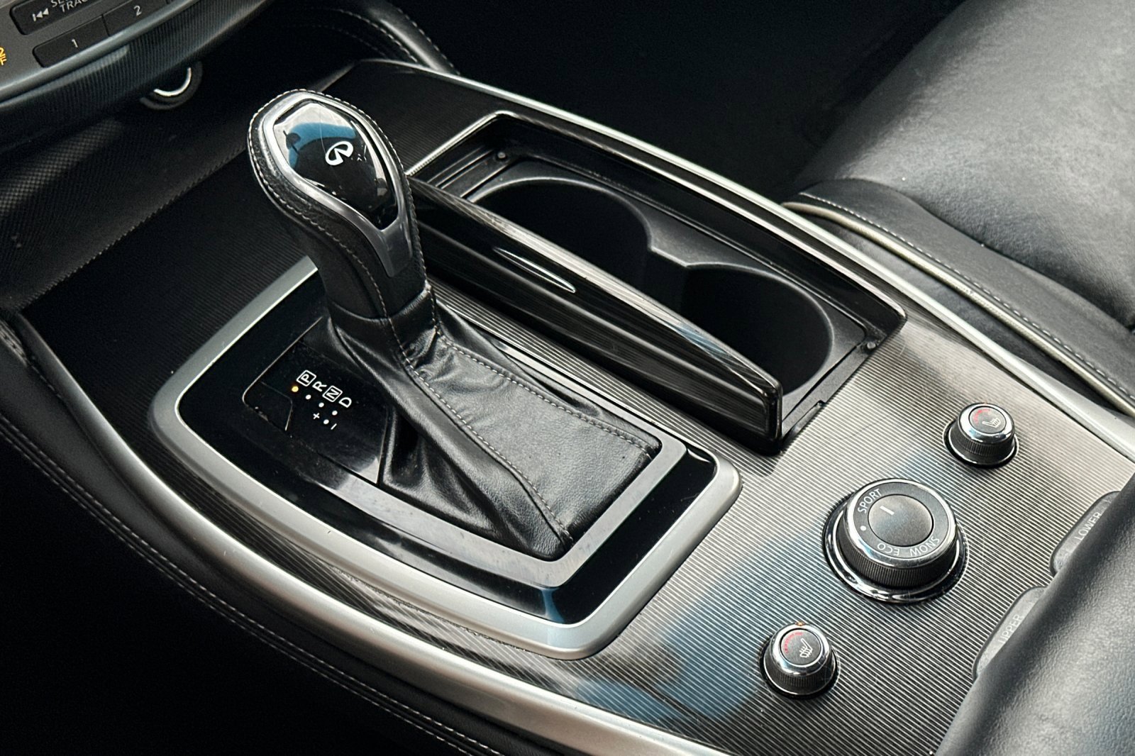 Used 2016 INFINITI QX60 AWD w/ Premium Package image 21