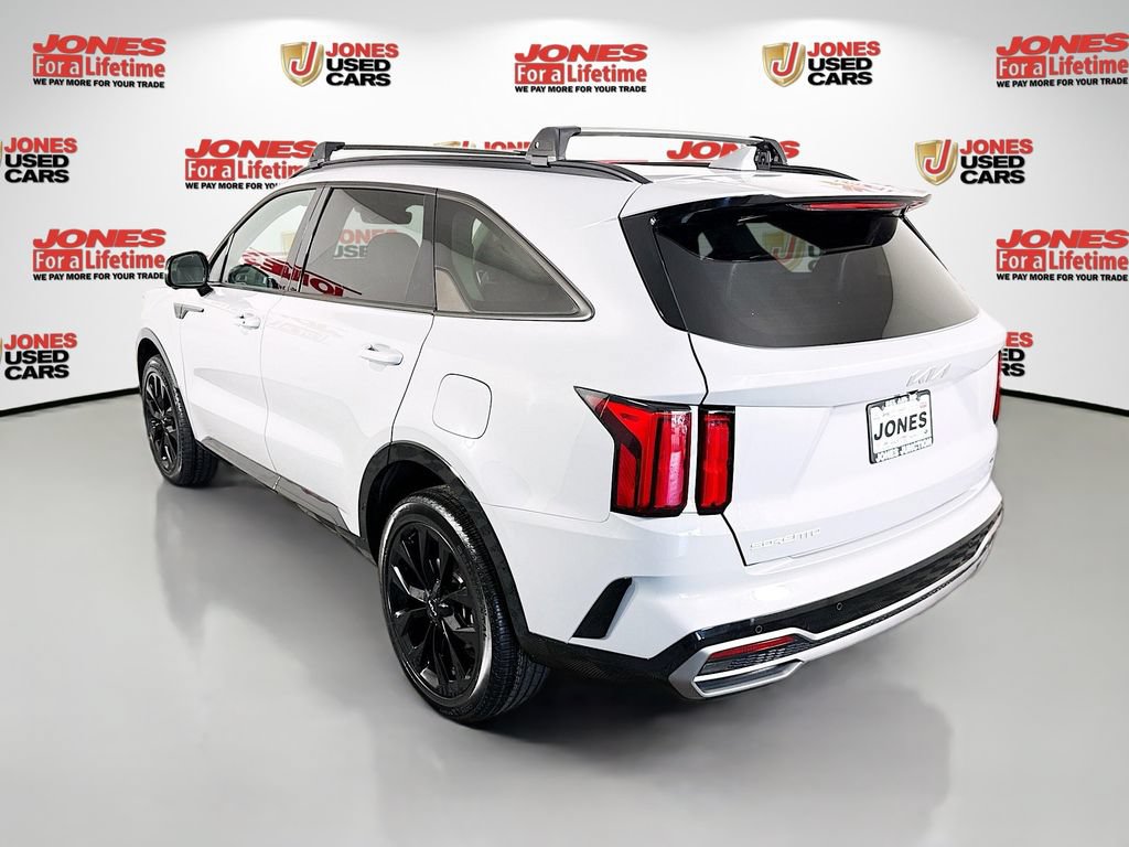 Used 2023 Kia Sorento SX AWD/4WD image 2