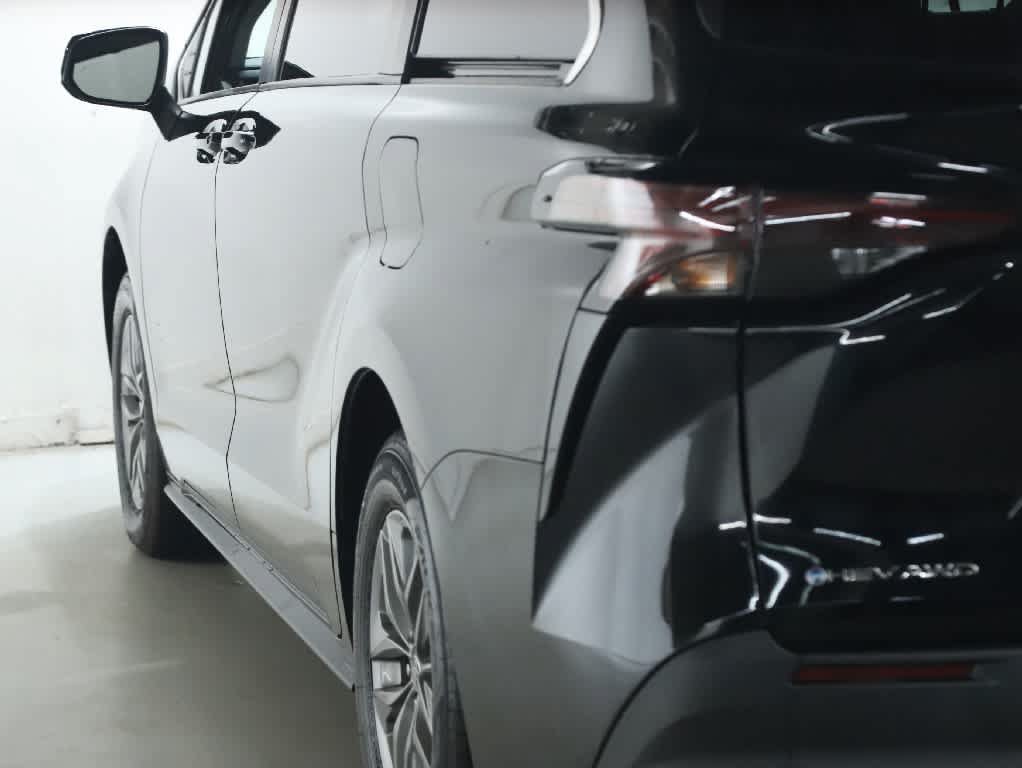 Certified 2026 Toyota Sienna LE AWD/4WD image 37