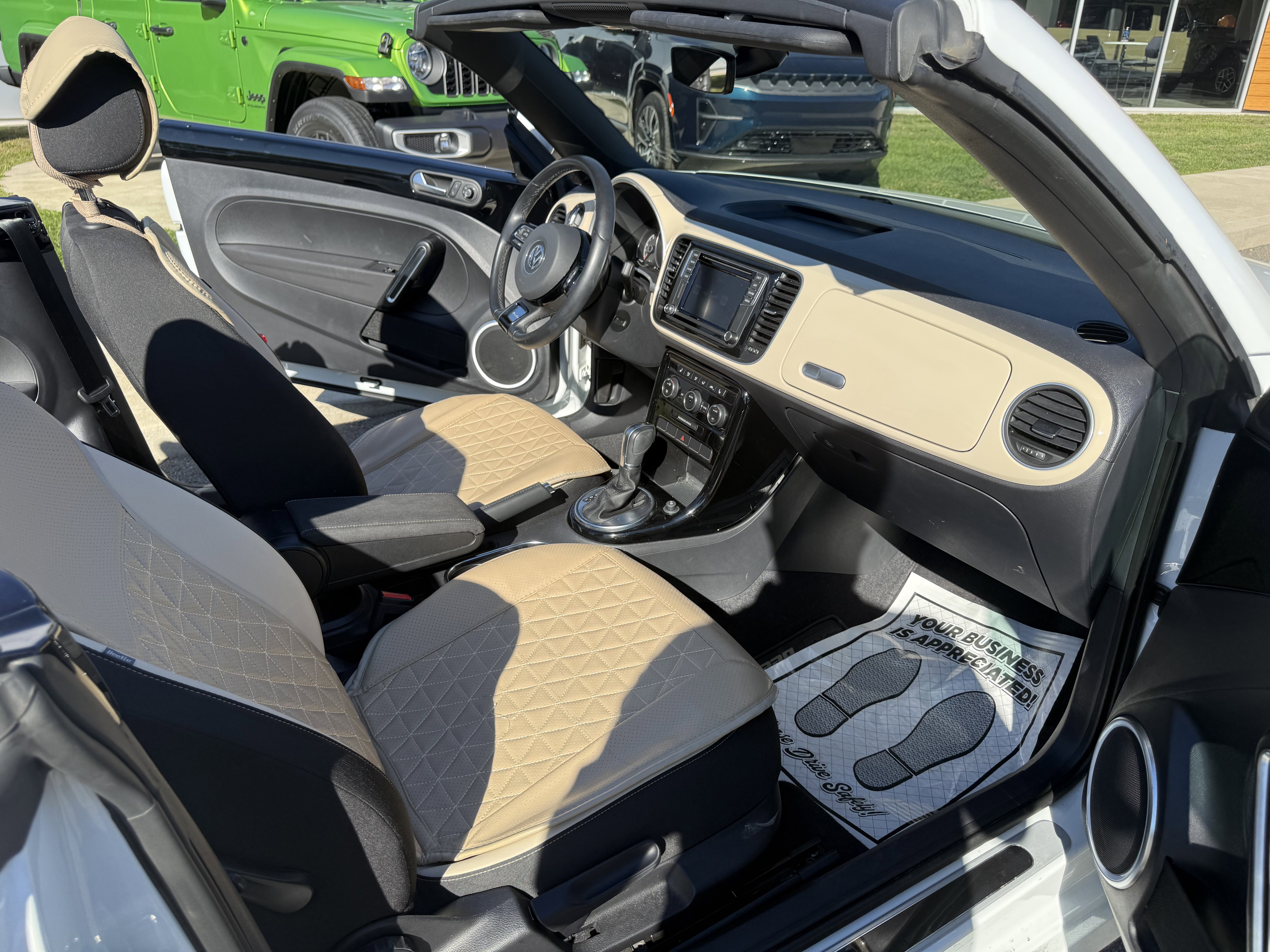 Used 2019 Volkswagen Beetle 2.0T image 10