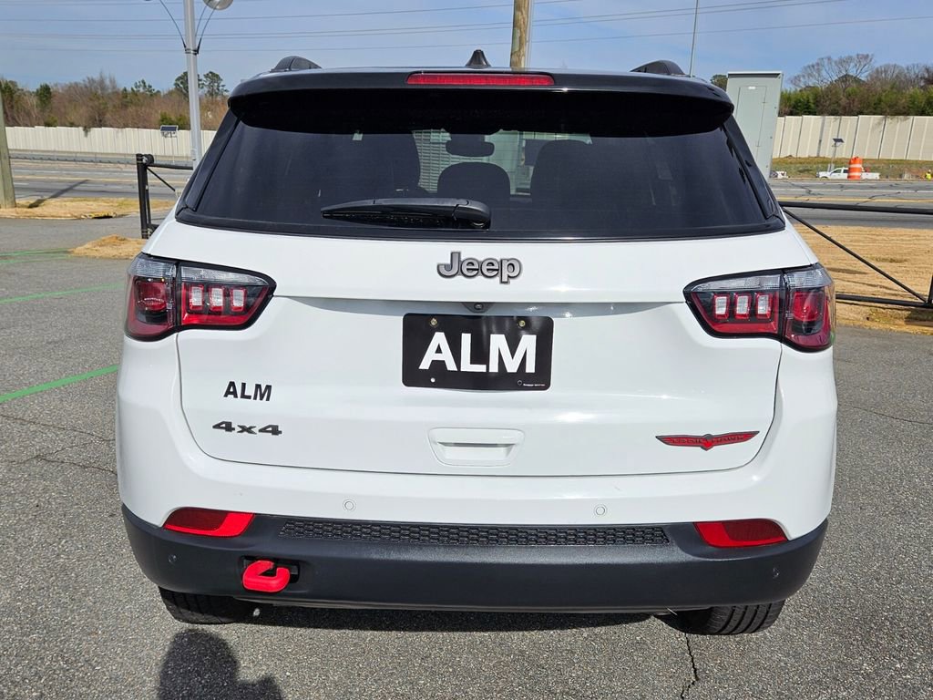 Used 2024 Jeep Compass Trailhawk image 11