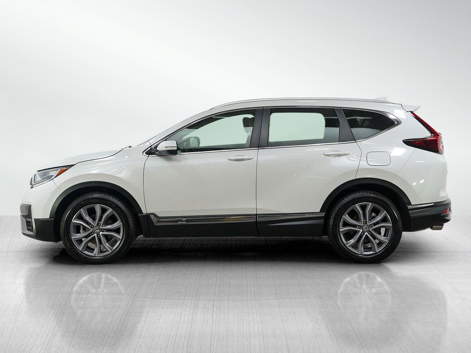 Used 2021 Honda CR-V Touring image 2
