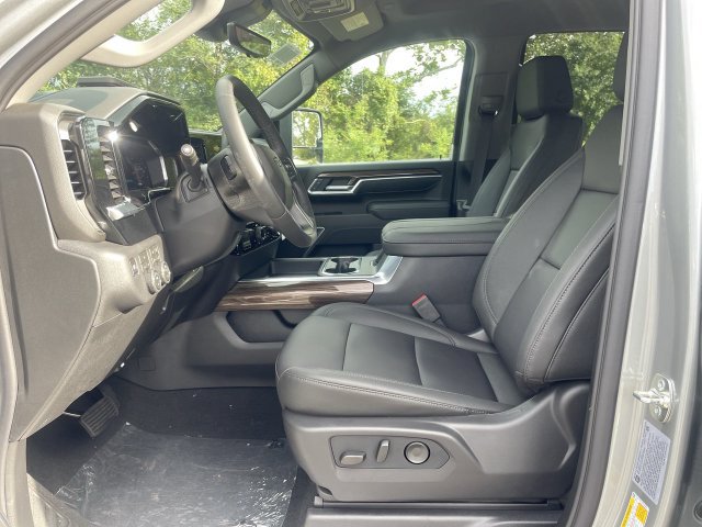 New 2026 Chevrolet Silverado 3500 LT w/ Trail Boss Package AWD/4WD image 12