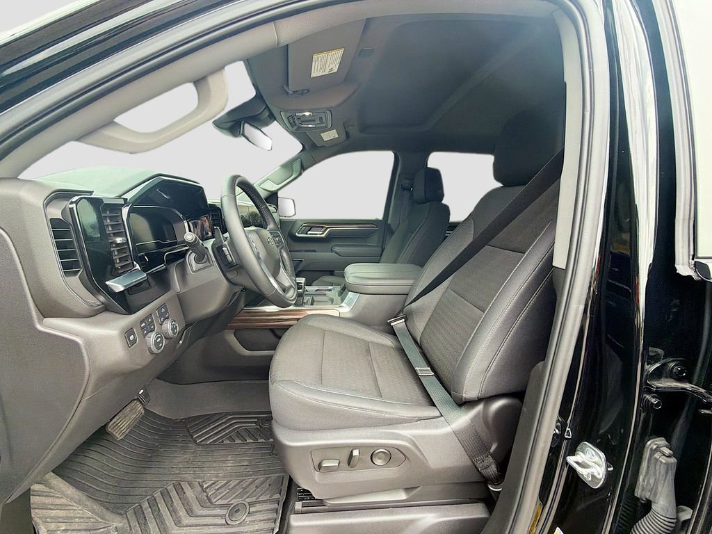 Used 2025 Chevrolet Silverado 1500 LT Trail Boss w/ Convenience Package II image 23