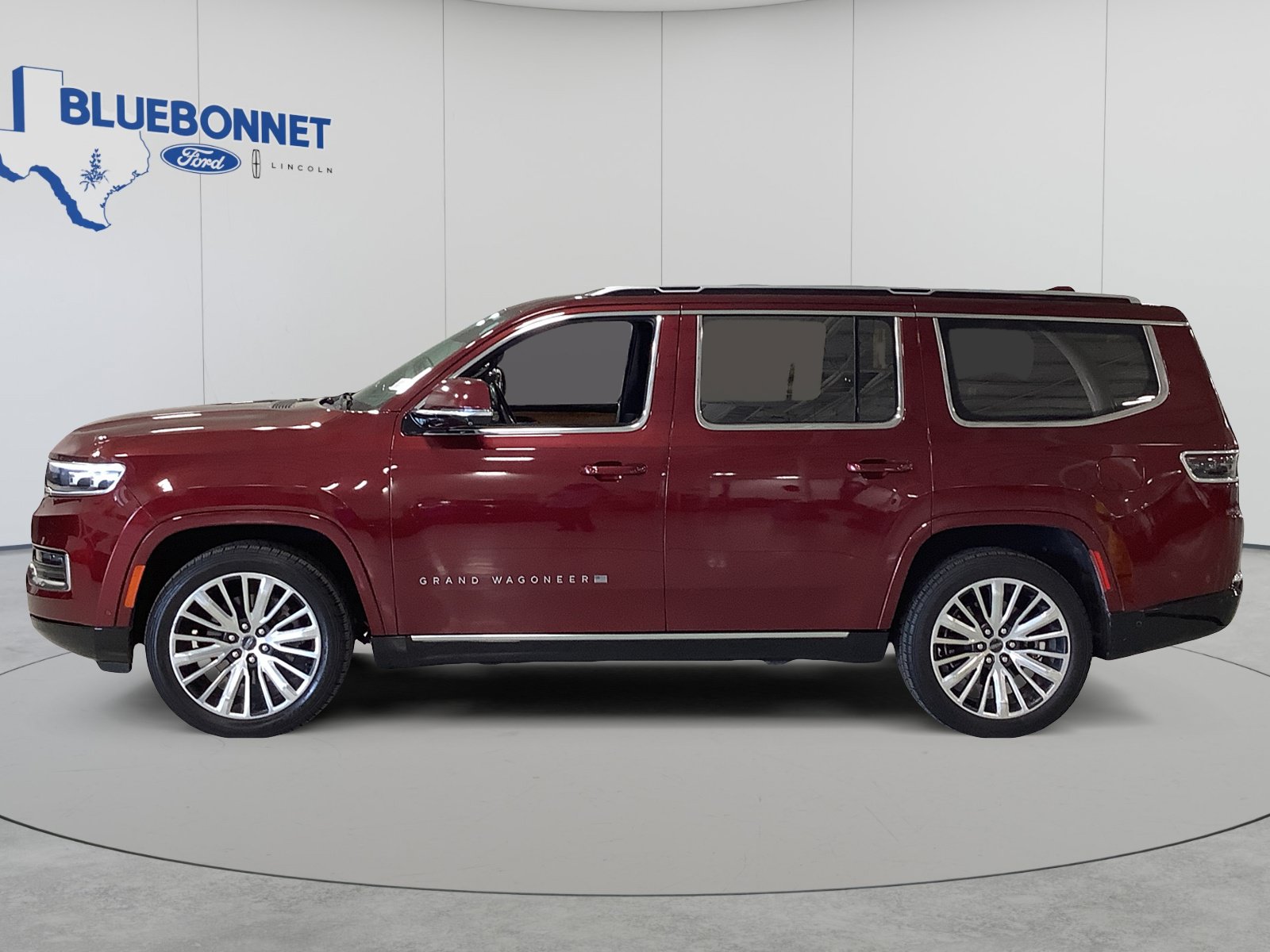 Used 2022 Jeep Grand Wagoneer Series III AWD/4WD image 8