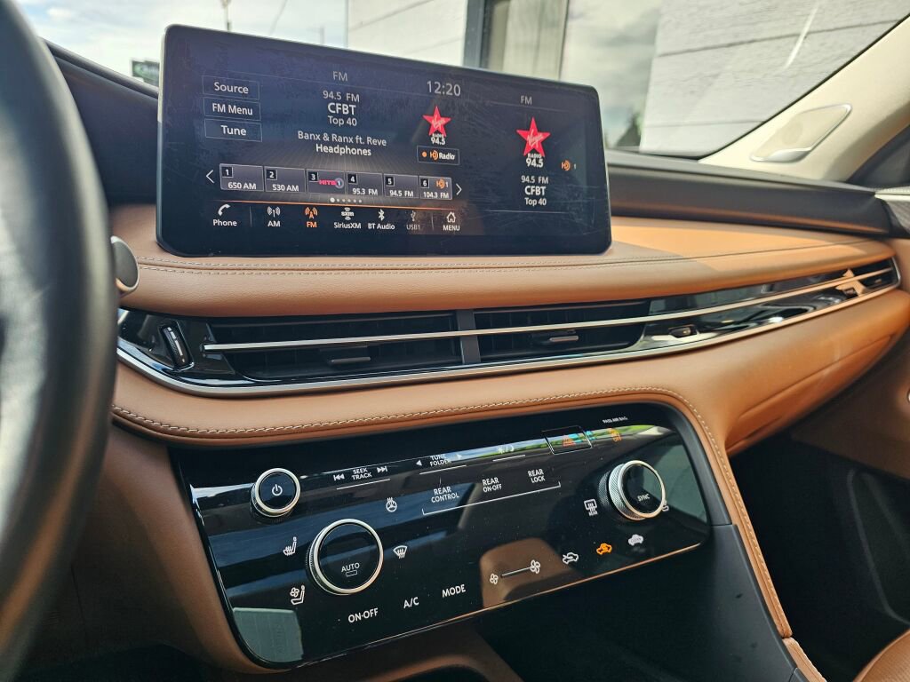 Used 2024 INFINITI QX60 Sensory image 31