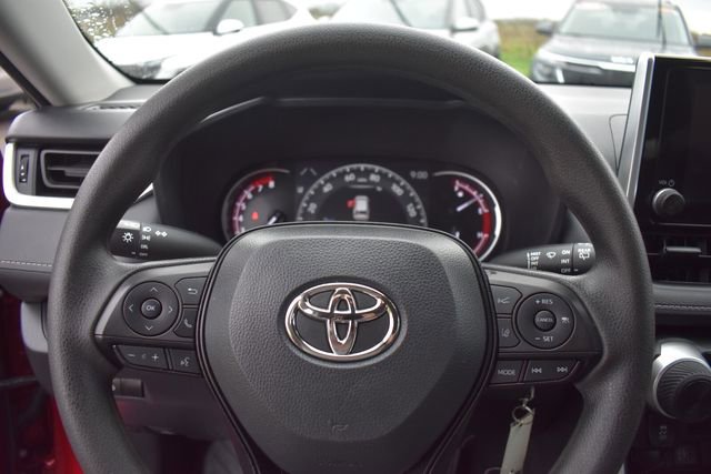 Used 2023 Toyota RAV4 LE FWD image 25