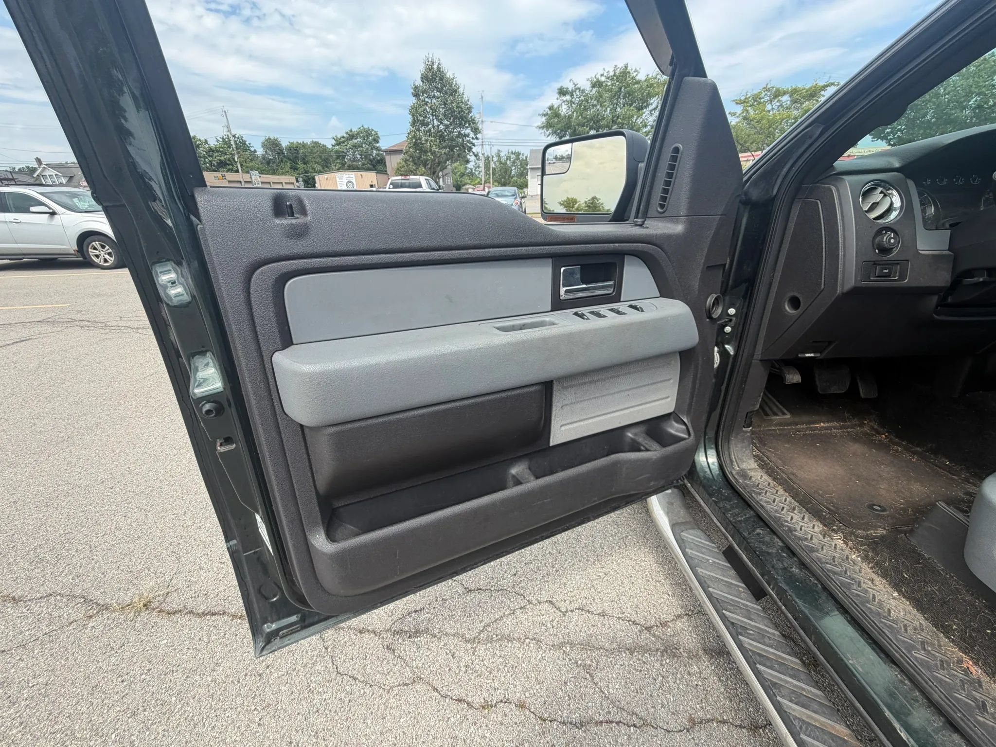 Used 2012 Ford F150 XLT w/ XLT Chrome Pkg AWD/4WD image 20