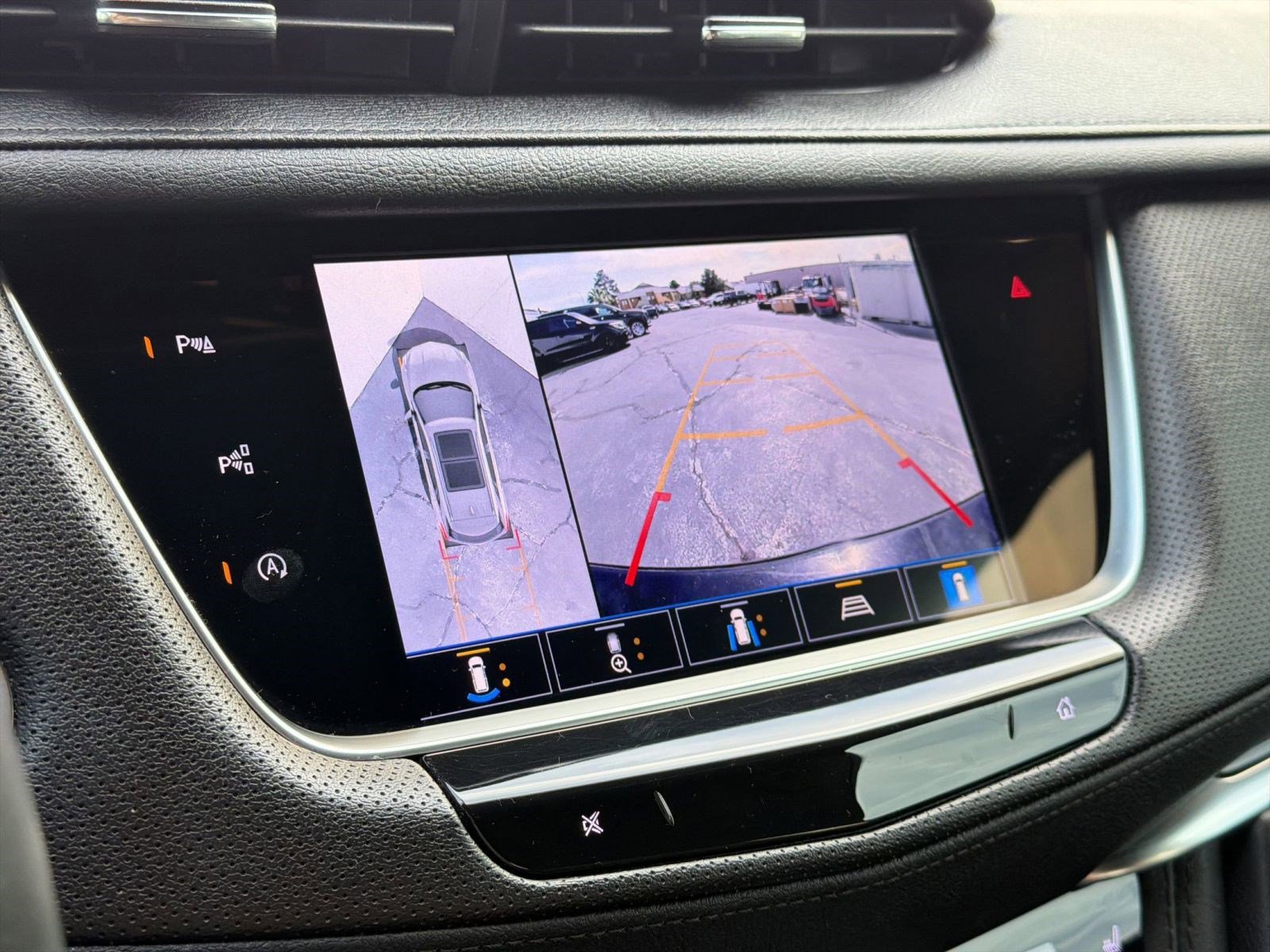 Certified 2023 Cadillac XT5 Premium Luxury w/ Technology Package FWD image 26