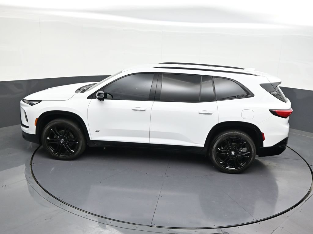 Used 2025 Buick Enclave Sport Touring w/ Power Package FWD image 20