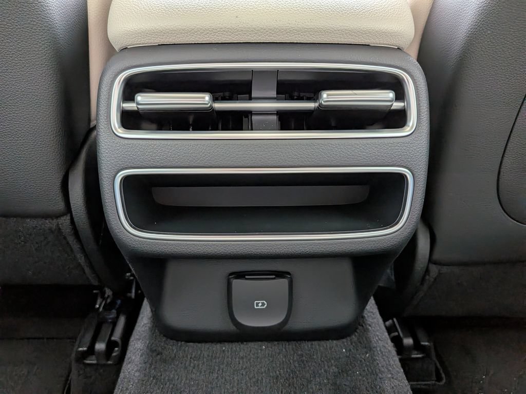New 2026 Genesis GV70 2.5T Advanced AWD/4WD image 28