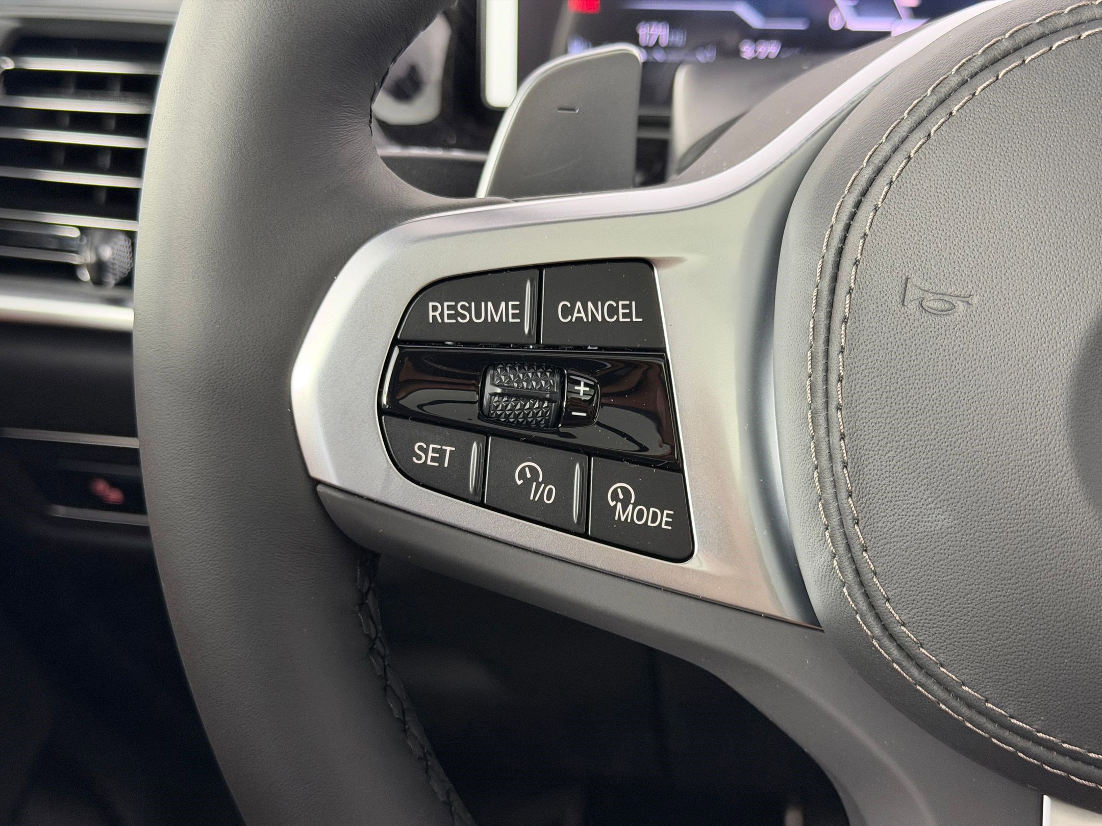 New 2027 BMW X7 xDrive40i image 16