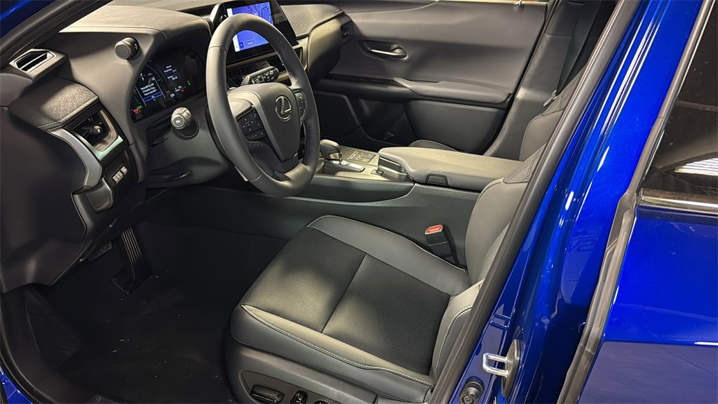 New 2025 Lexus UX 300h AWD image 22