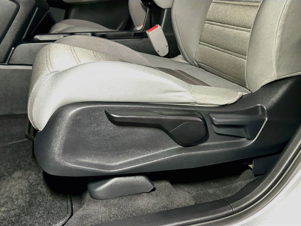 Used 2017 Honda CR-V LX image 16