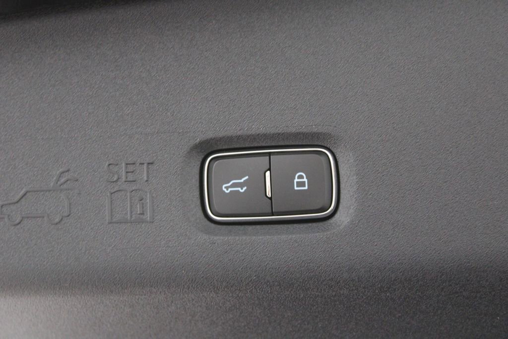 New 2026 Ford Expedition Active image 17