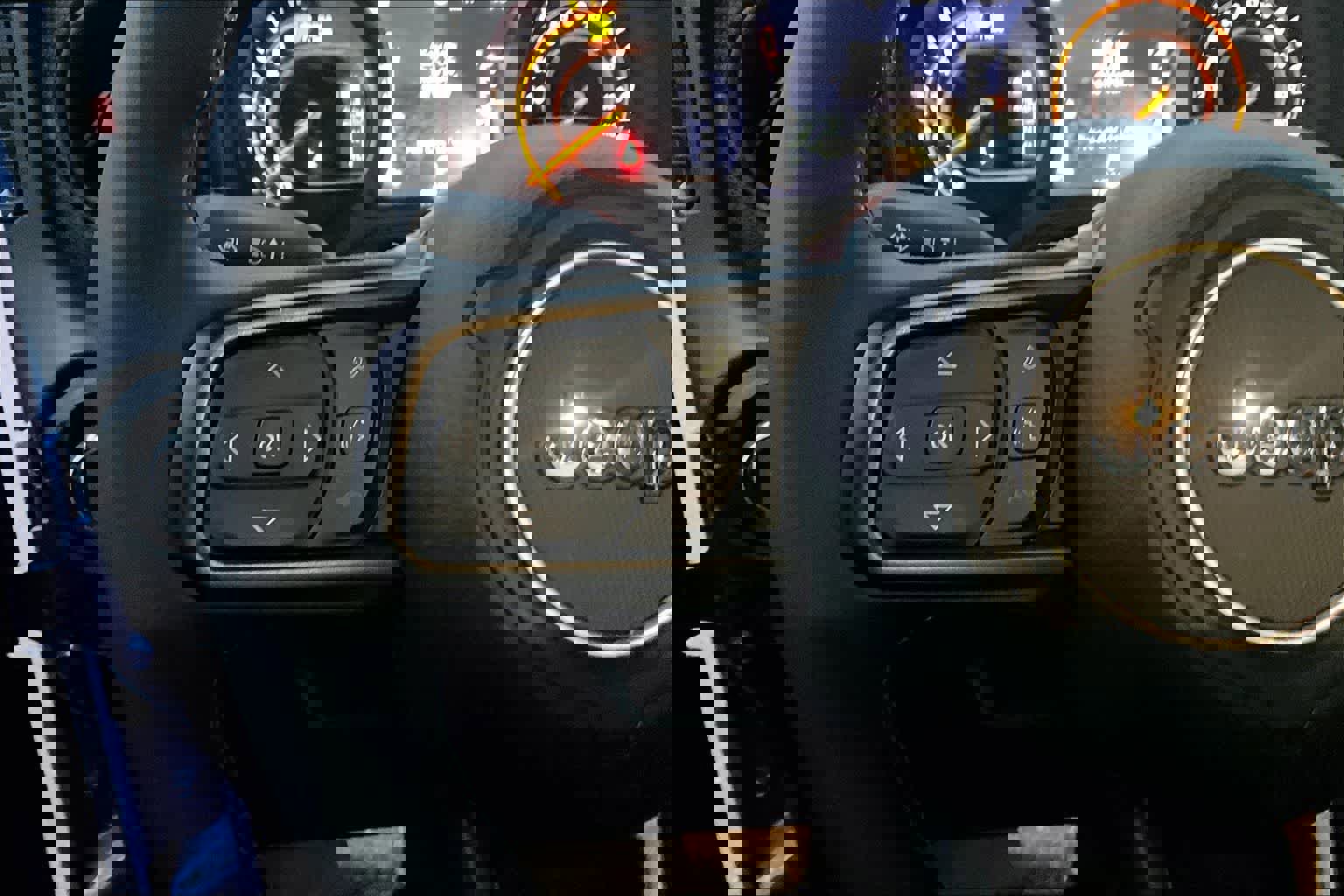 Used 2025 Jeep Wrangler Unlimited Rubicon image 25