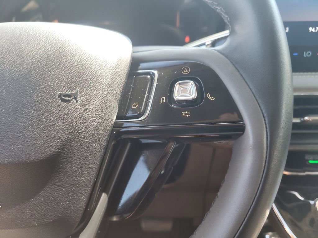 Used 2024 Lincoln Corsair FWD image 28